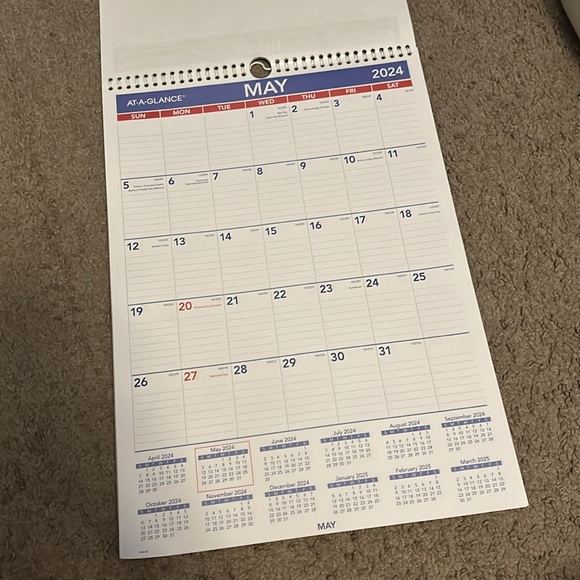 2024 Wall/Desk Calendar Size Medium - At A Glance - Picture 2 of 4